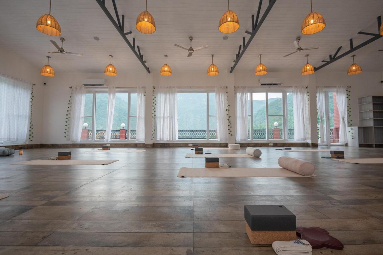 Terrakotta Rishikesh Hotel Buitenkant foto